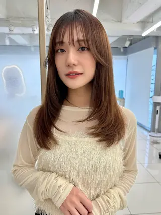 セミロング 顔周り🇰🇷韓国 レイヤー/いづみ💞のヘアスタイル