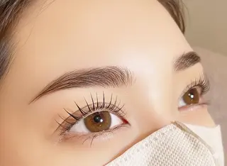 アイブロウ Emina. Nのマツエク・マツパデザイン