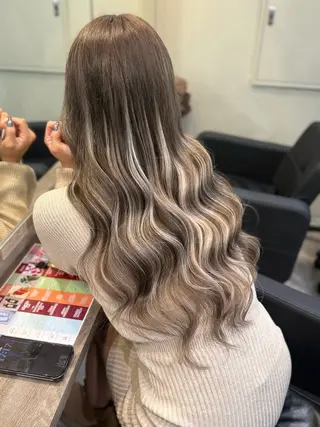 ロング ハイトーン&エクステ /RIE🌻のヘアスタイル