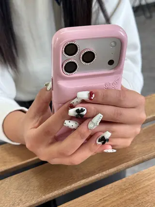 ネイル The coco所属・Saya 海外風 マグ 華やかのネイルデザイン