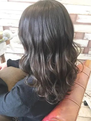 セミロング カラー DECORA sweet(川越)所属・坪田 彩花のヘアスタイル