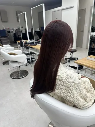ロング カラー Aura所属・丸山 心 / 艶カラーのヘアスタイル