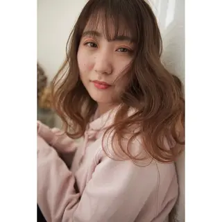 セミロング カラー fio マナミのヘアスタイル