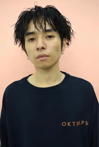 ショート パーマ メンズ Loom.所属・村上雅人 ナチュラルモードのヘアスタイル