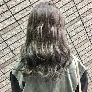 セミロング カラー N° jillva ♦️川端裕司♦️のヘアスタイル