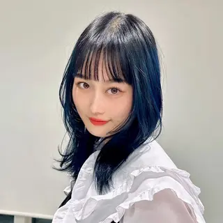 ミディアム カラー ブリーチなし/レイヤ ー特化🌈Tommyのヘアスタイル