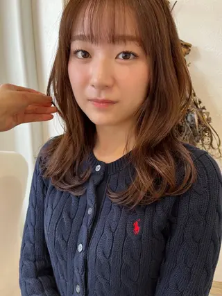 セミロング カラー merc. 🩵妹尾杏菜のヘアスタイル