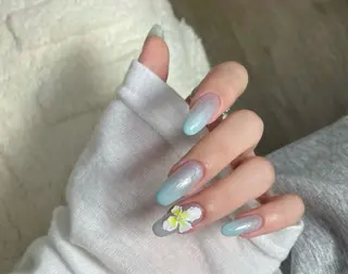 ネイル 高木 維麗絲のネイルデザイン