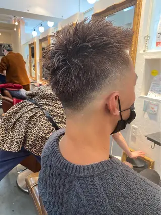 ショート メンズ カラーが上手い 辻悠月のヘアスタイル