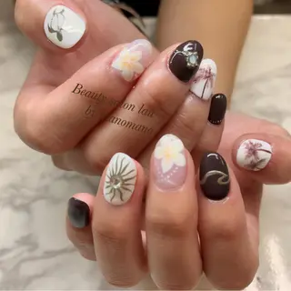 ネイル ラウバイマノマノ なかざとのネイルデザイン