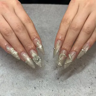 ネイル Bianca浦和🍀 suminaのネイルデザイン