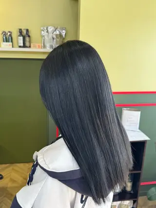 ロング カラー cureK所属・米倉 麻衣のヘアスタイル