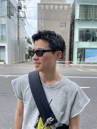 ショート メンズ 吉田一輝 外国人パーマのヘアスタイル