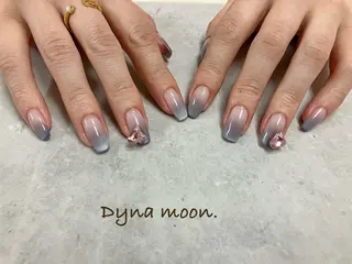 ネイル Dyna moon.のネイルデザイン