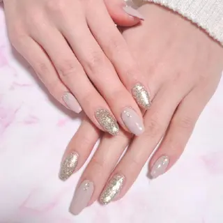 ネイル エステとネイル ローズコンフォートのネイルデザイン