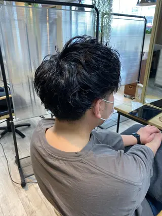 メンズ 波巻きスパイラル/ メンズパーマ/ゆうひのヘアスタイル