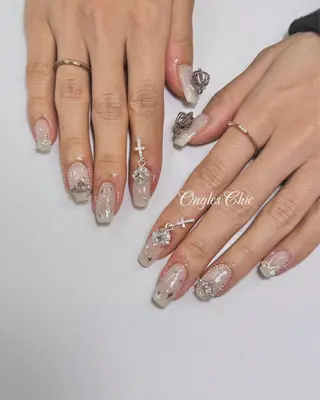 ネイル ongles chic24時間営業のネイルデザイン