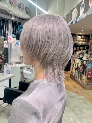 ミディアム カラー 🍭ハイトーン/ デザインカラー🦄のヘアスタイル