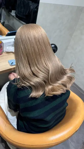 ロング カラー SALOWIN札幌大通り所属・札幌ブリーチカラー/ ダブルカラー/ドイのヘアスタイル