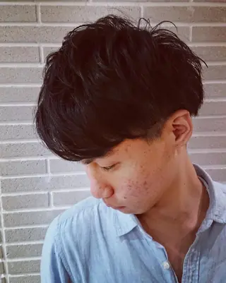 メンズ カラー パーマ ヘアアレンジ ブリーチ/ヘアケア/ 艶髪/イギチハルのヘアスタイル