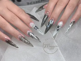 ネイル Maggie Nail🦩のネイルデザイン
