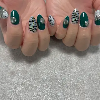 ネイル ＆MERCI所属・&MERCI nail maoのネイルデザイン