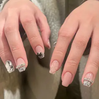 ネイル MORE-NAIL所属・Miki. MORE -NAILのネイルデザイン