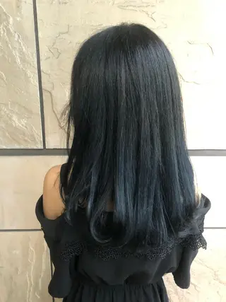 セミロング 🦄艶カラー×韓国 NANA💎🐬のヘアスタイル