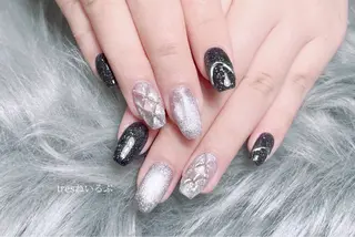ネイル tres SAKIのネイルデザイン