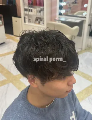 ショート パーマ アリサ/ Aura野田阪神のヘアスタイル