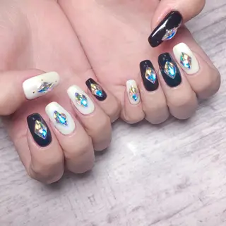 ネイル 個室ネイルサロンDolly Girl〜ドーリーガール〜所属・DollyGirl KYOKOのネイルデザイン