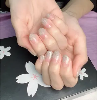 ネイル pink ladyサロン所属・べ にのネイルデザイン