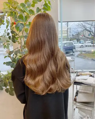 ロング カラー 暖色カラー/透明感 ベージュ/結羽🌼のヘアスタイル