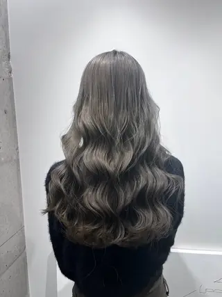 ロング カラー ヘアアレンジ newi 天王寺 🪐airiのヘアスタイル