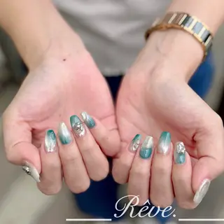 ネイル Reve.所属・Reve. 黒澤のネイルデザイン