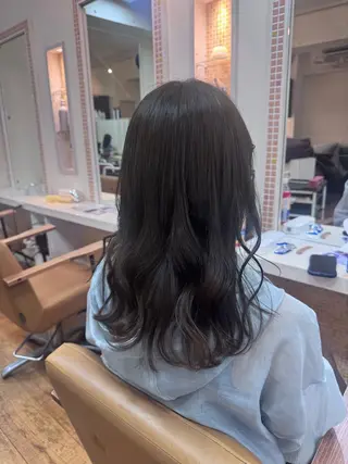 セミロング KAMI-YU所属・森 千明のヘアスタイル