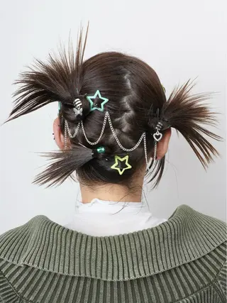 ショート ヘアアレンジ 推し活専用 【派手髪】飯野ゆかりのヘアスタイル