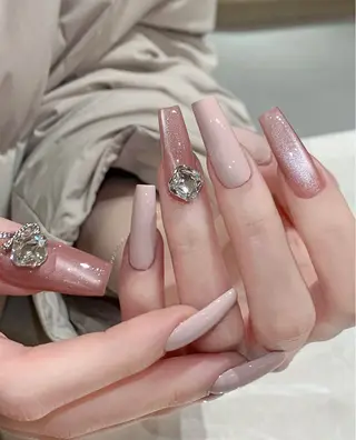 ネイル Dola Nail ユキンイのネイルデザイン