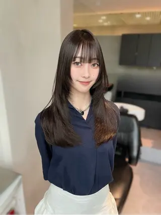 ロング 銀座／レイヤーカット 🤍内野すみれのヘアスタイル