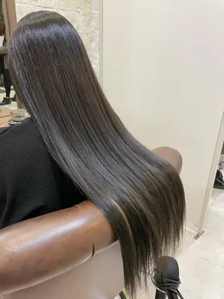 ロング カラー 佐々木 達也のヘアスタイル