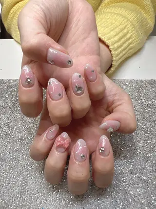 ネイル Guarendo錦糸町店所属・ガレンドウ 白澤 愛子のネイルデザイン