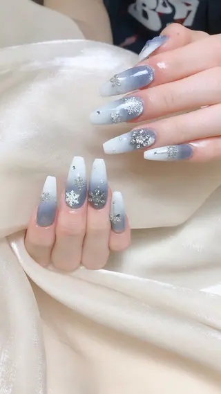 ネイル LR.ONE ヨウのネイルデザイン