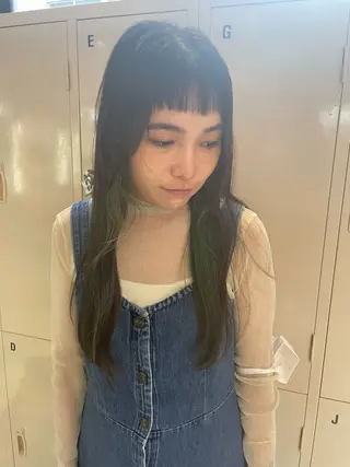 ロング カラー HIKARI🐈‍⬛ レイヤー×デザインのヘアスタイル