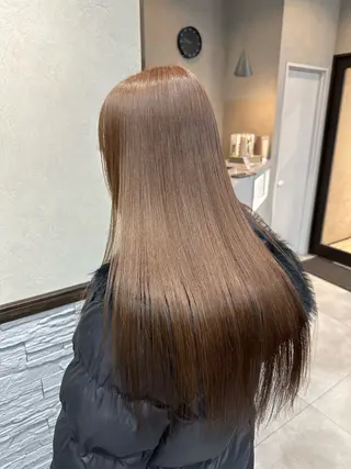 ロング カラー りおん レイヤー/ベージュのヘアスタイル