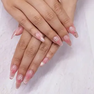 ネイル MAXKELLY所属・abe eriのネイルデザイン