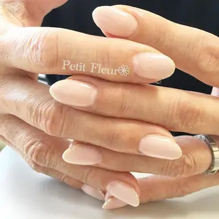 ネイル Petit Fleur所属・青柳 亜梨奈のマツエク・マツパデザイン