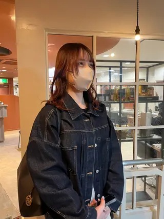 セミロング カラー 佐藤 永夏のヘアスタイル