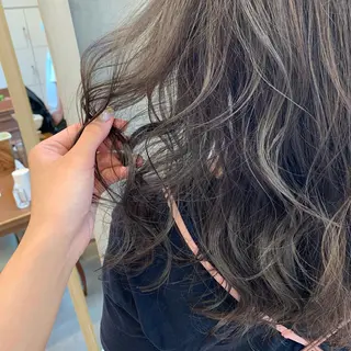 セミロング サソウ ユリエ🥥のヘアスタイル