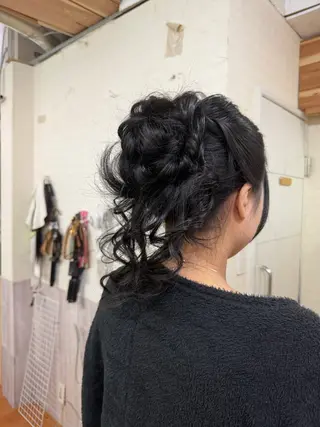 ヘアアレンジ ALOHA所属・川本 葵のヘアスタイル