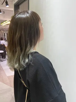 ミディアム カラー 🐺ウルフ/レイヤー 似合わせ‎🤍沙羅のヘアスタイル